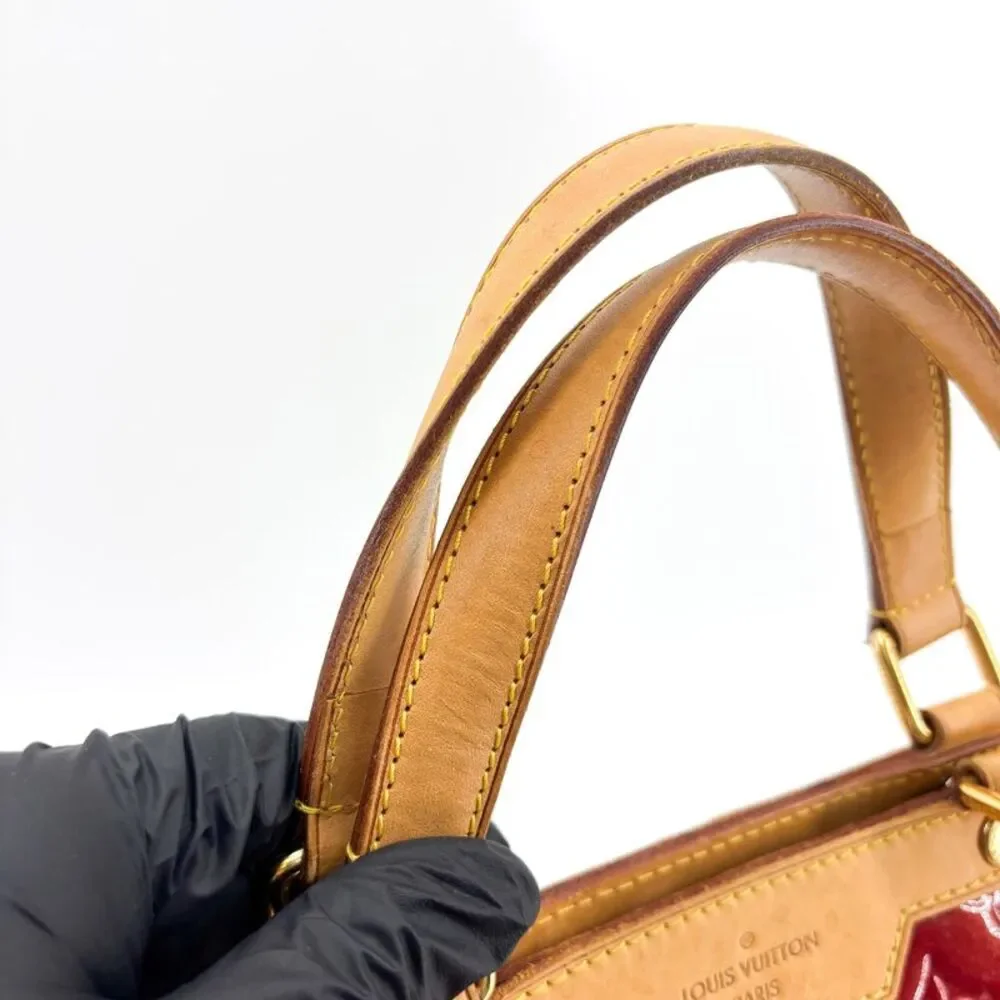 Louis Vuitton delivery duty